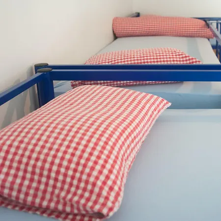 Hostel Balmers Hostel *