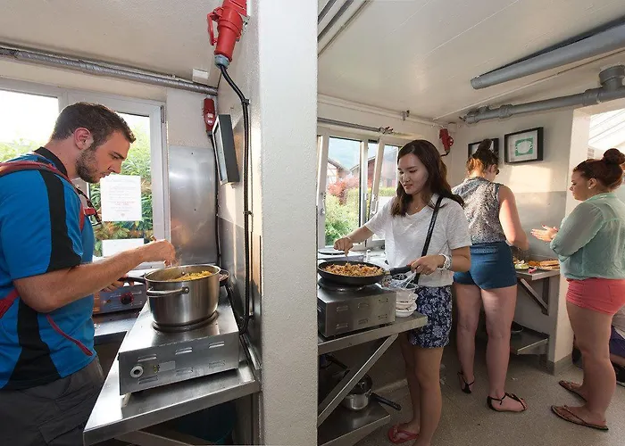 Hostel Balmers Hostel