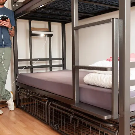 Hostel Balmers Hostel *