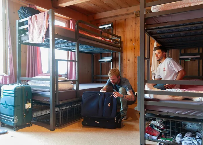 Hostel Balmers *