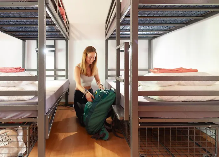 Hostel Balmers *
